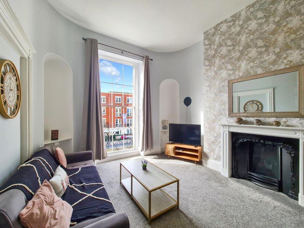 Margaret'S Terrace By Fortuna Property Cheltenham Exteriér fotografie